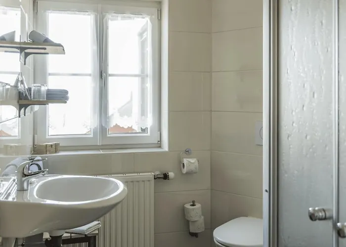 Weingut & Buschenschank Poelzl 3* Großklein