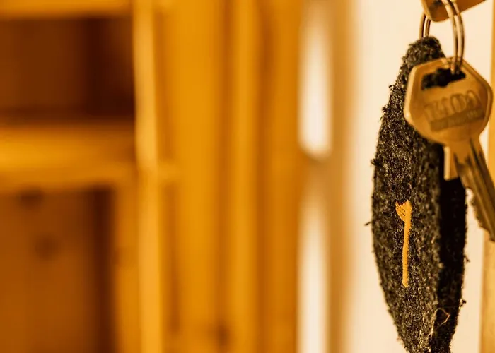 Gasthuis Weingut & Buschenschank Poelzl 3*