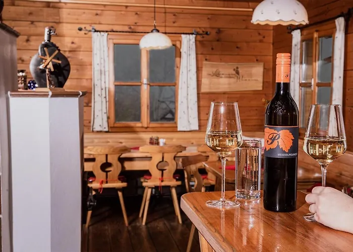 Weingut & Buschenschank Poelzl