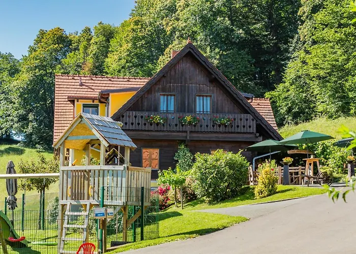 Weingut & Buschenschank Poelzl Gasthuis Großklein