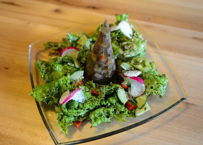 Gasthuis Weingut & Buschenschank Poelzl 3*