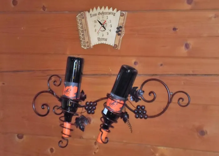 Weingut & Buschenschank Poelzl 3* Großklein